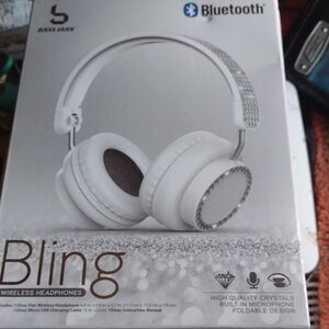 Bass Jaxx Bling Wireless Headphones - White NWT